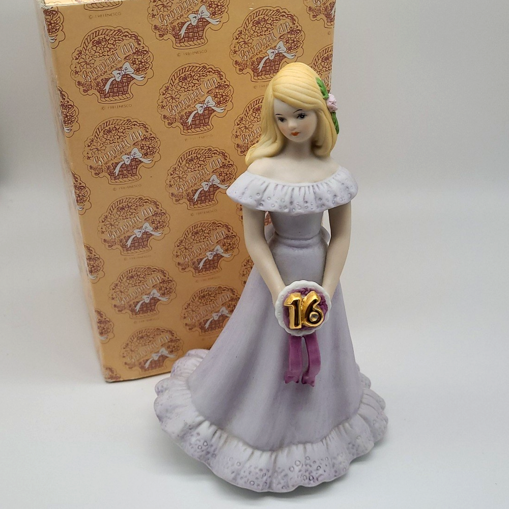 VTG 1981 Enesco Growing Up Birthday Girls Sweet 16 Blonde Figurine Box E-7293